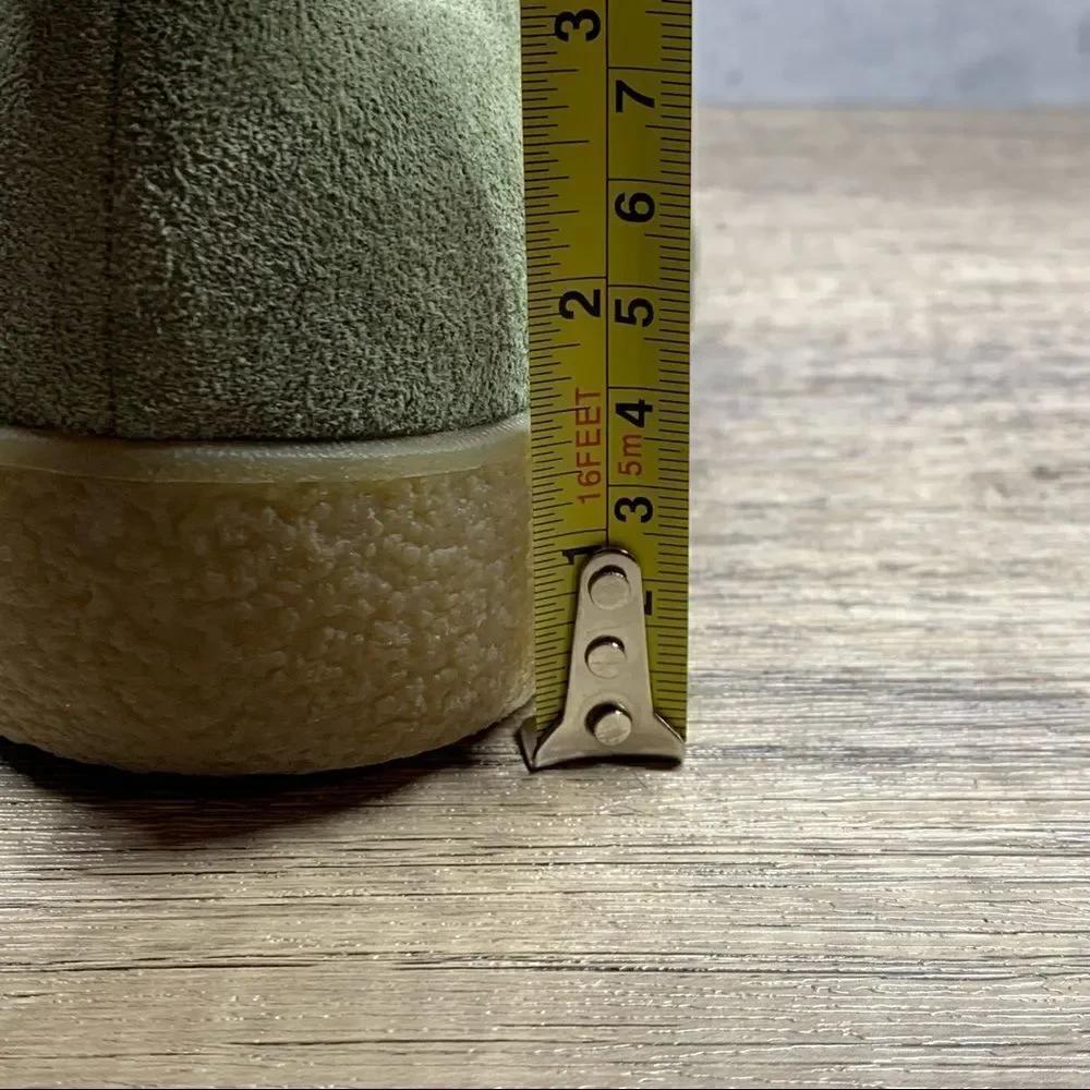 HUSH PUPPIES WOMEN'S~GREEN SUEDE~WEDGE~VIGOR II~ANKLE BOOTIES~SIZE 8M‎